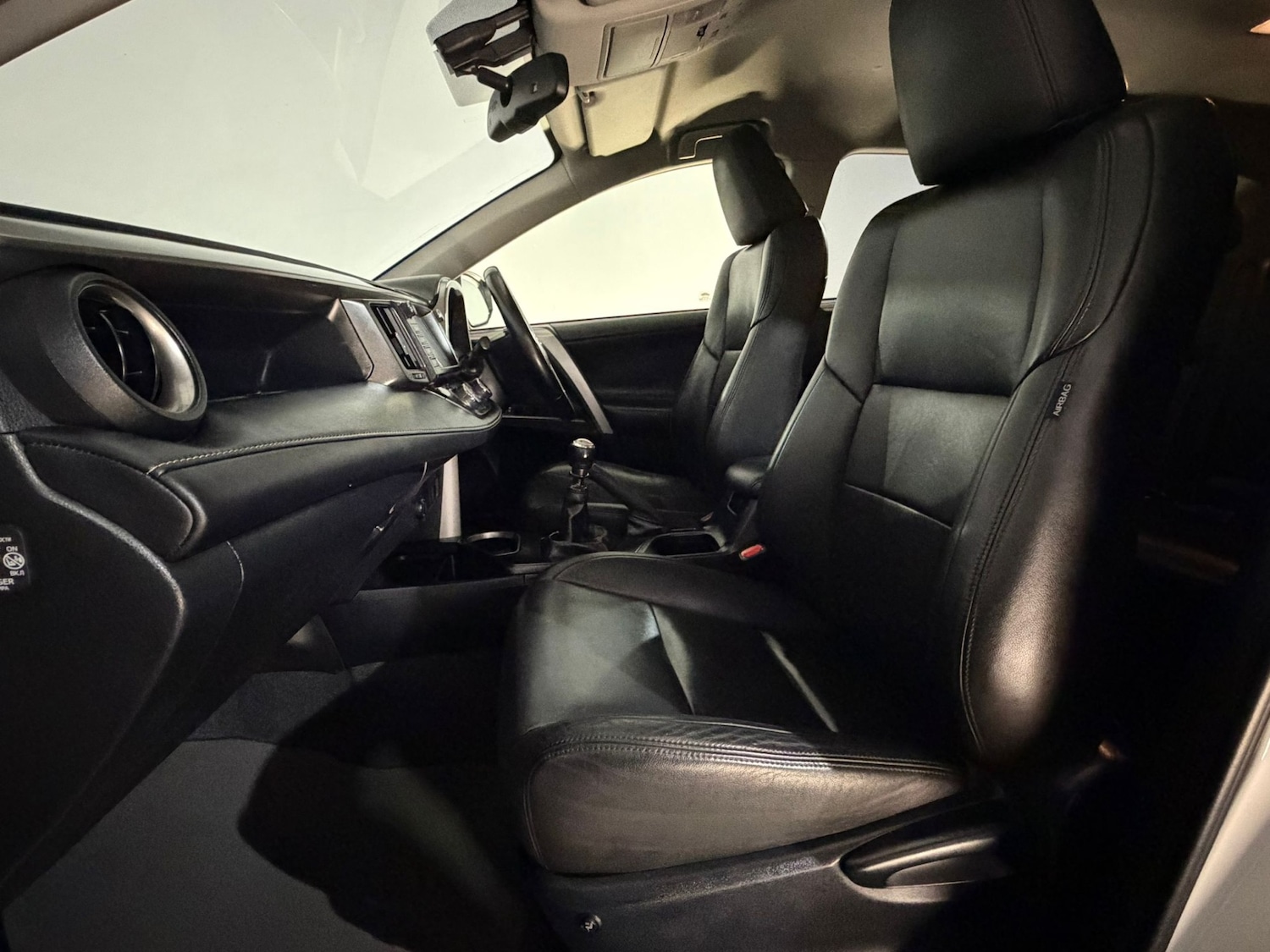 Used Toyota RAV4 2016 for sale - 77446002: Photo 16