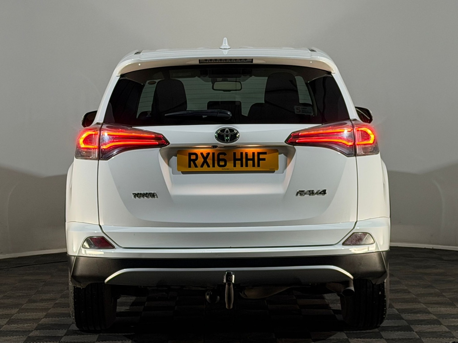 Used Toyota RAV4 2016 for sale - 77446002: Photo 7