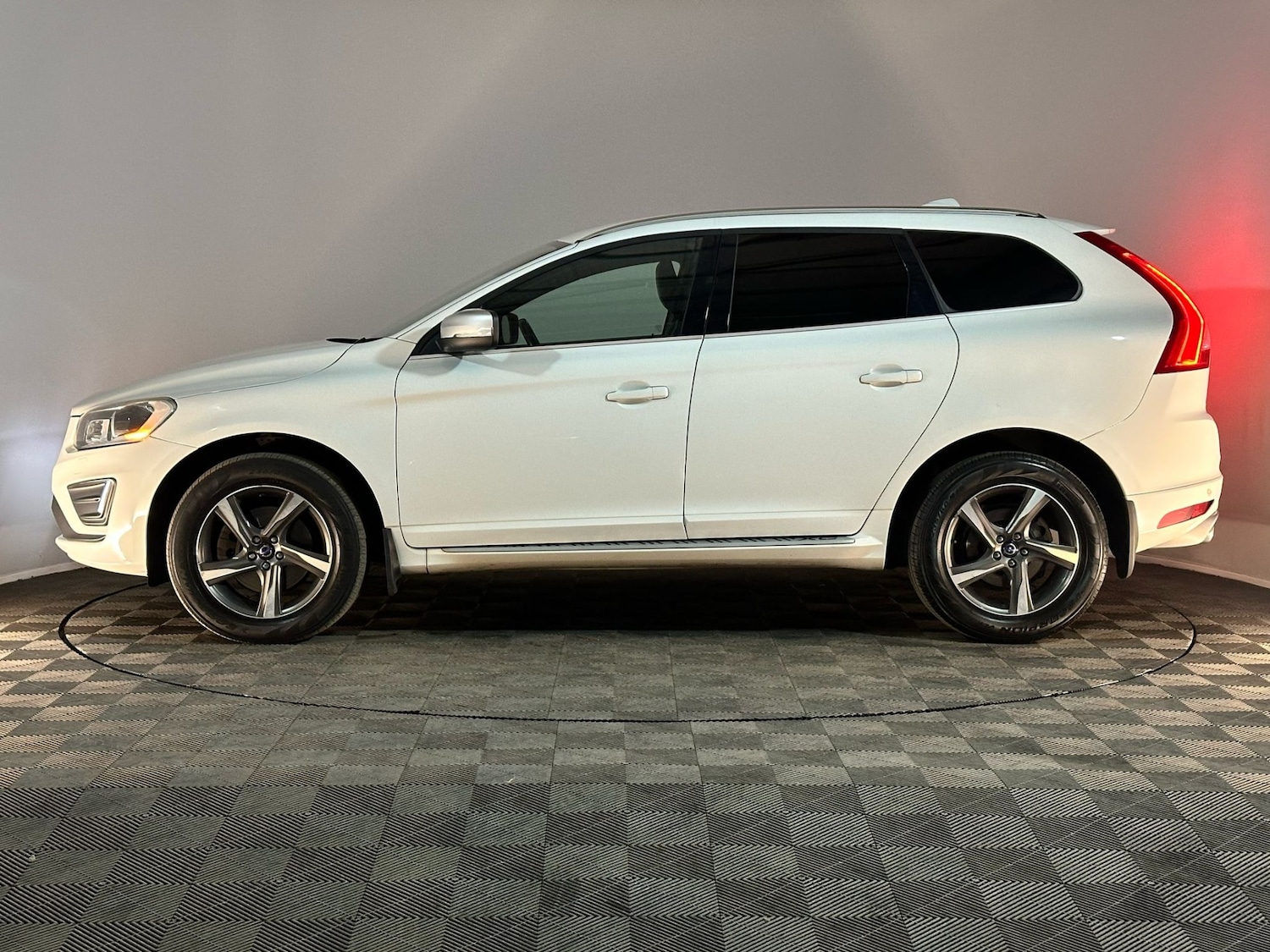 Used Volvo XC60 2014 for sale - 76707493: Photo 5