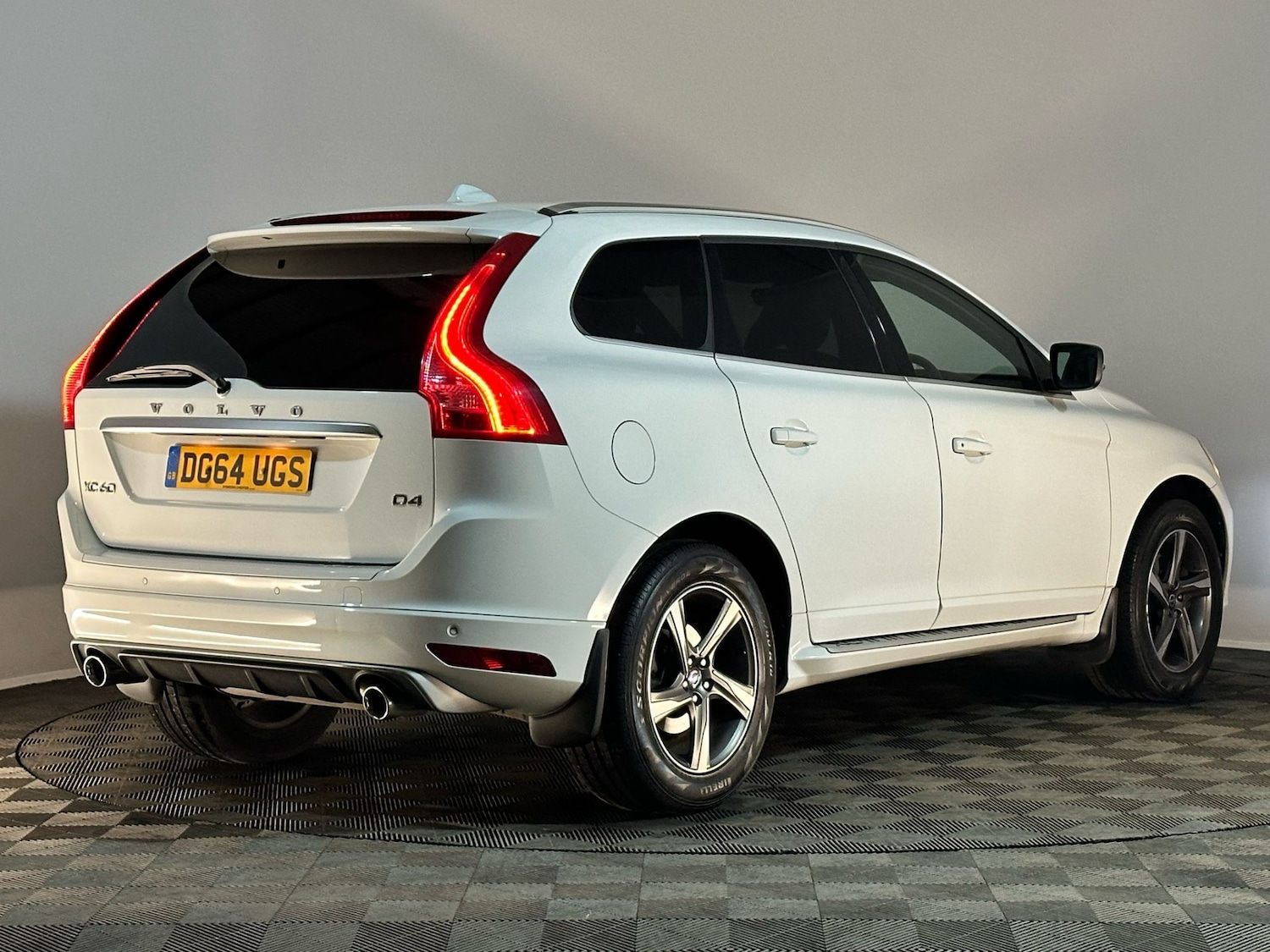 Used Volvo XC60 2014 for sale - 76707493: Photo 6