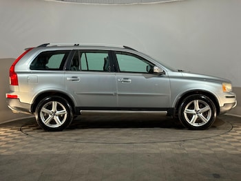 Used Volvo XC90 2010 for sale - 79541219: Photo