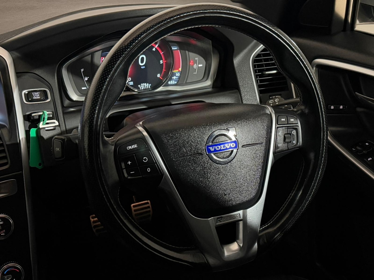 Used Volvo XC60 2015 for sale - 76664590: Photo 13