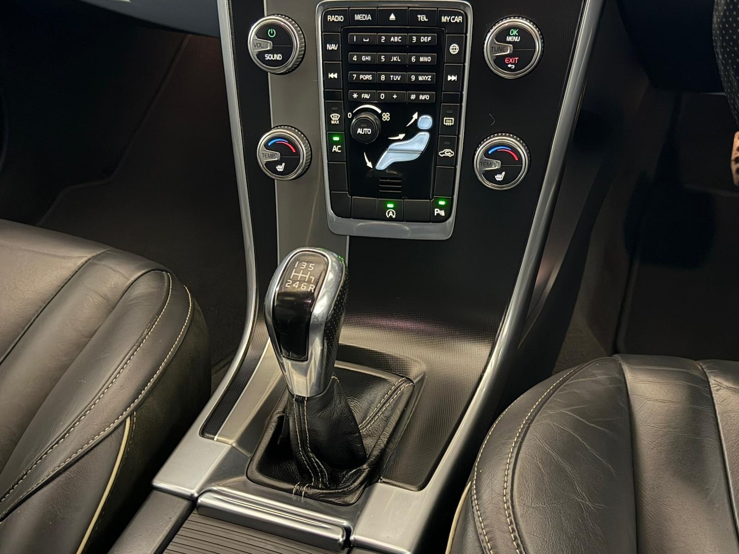 Used Volvo XC60 2015 for sale - 76664590: Photo 15