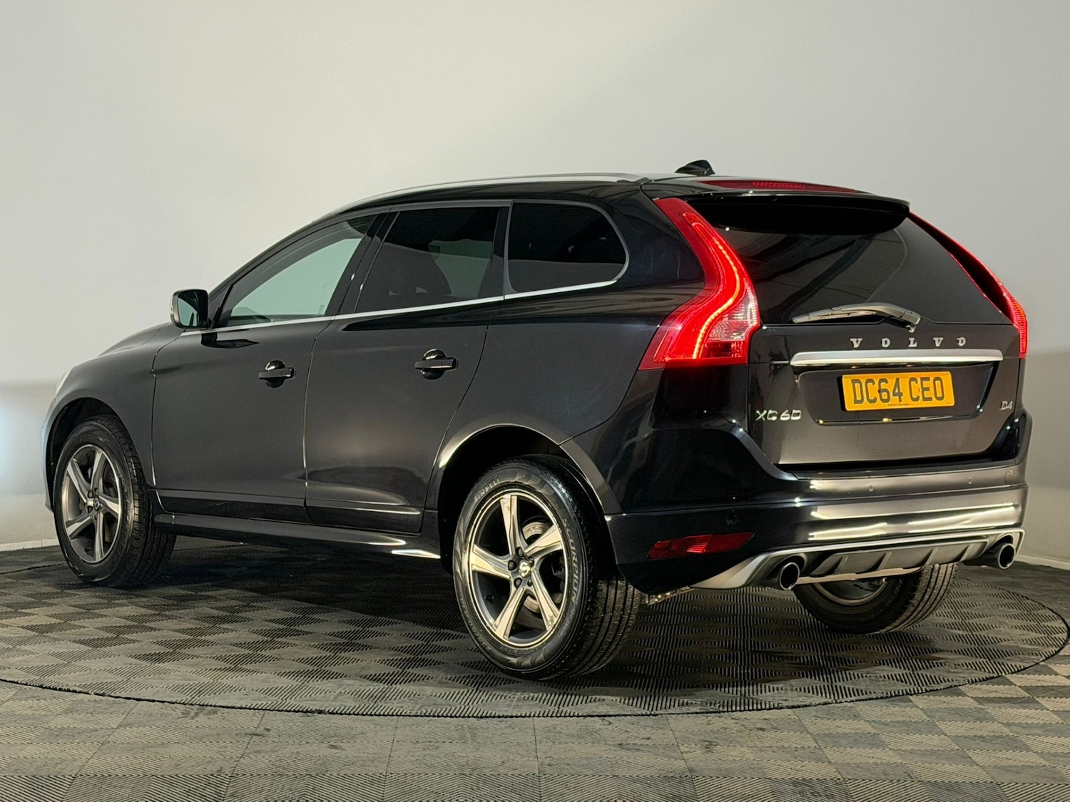 Used Volvo XC60 2015 for sale - 76664590: Photo 9