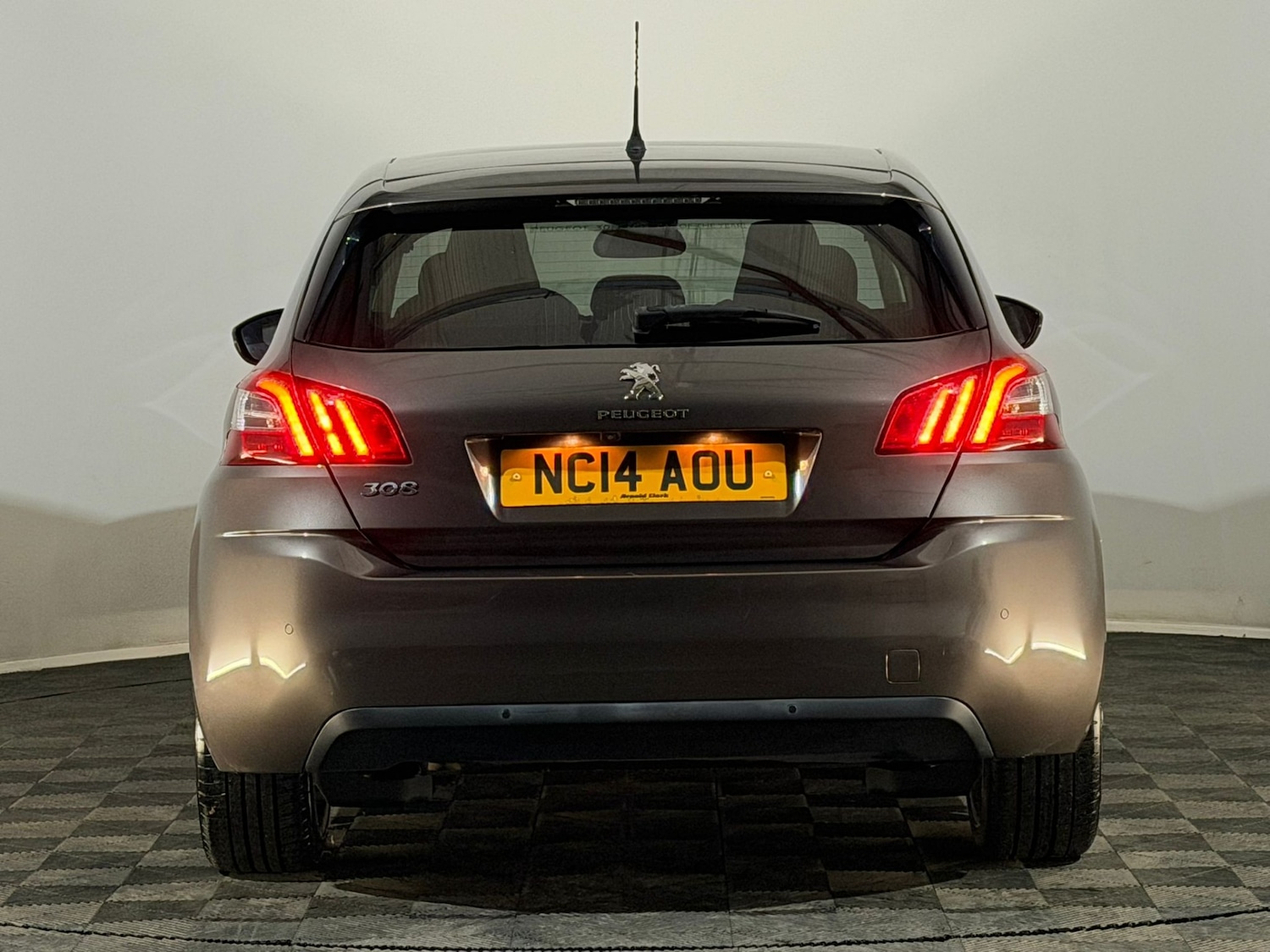 Used Peugeot 308 2014 for sale - 77058413: Photo 5