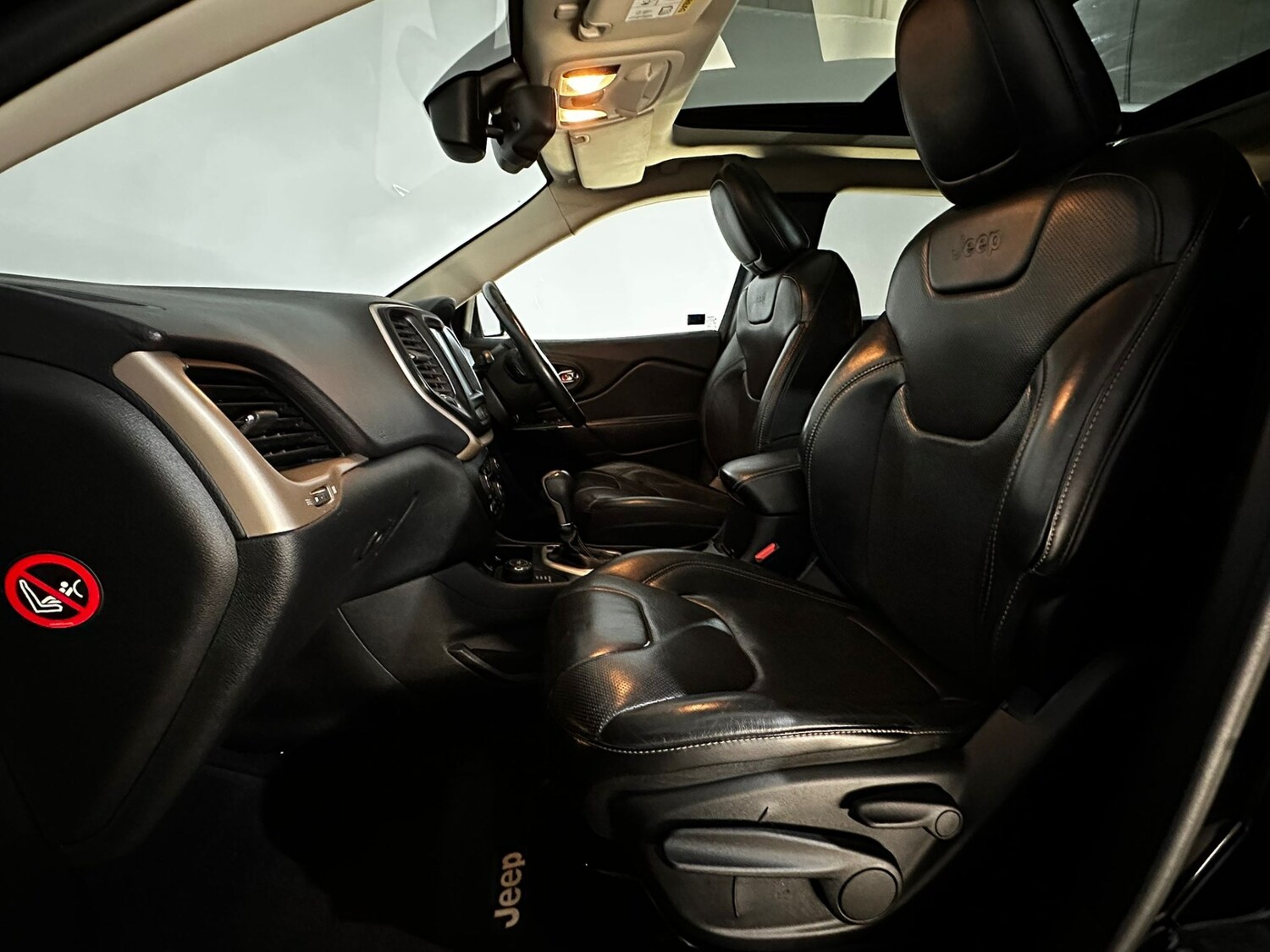 Used Jeep Cherokee 2016 for sale - 78122571: Photo 16