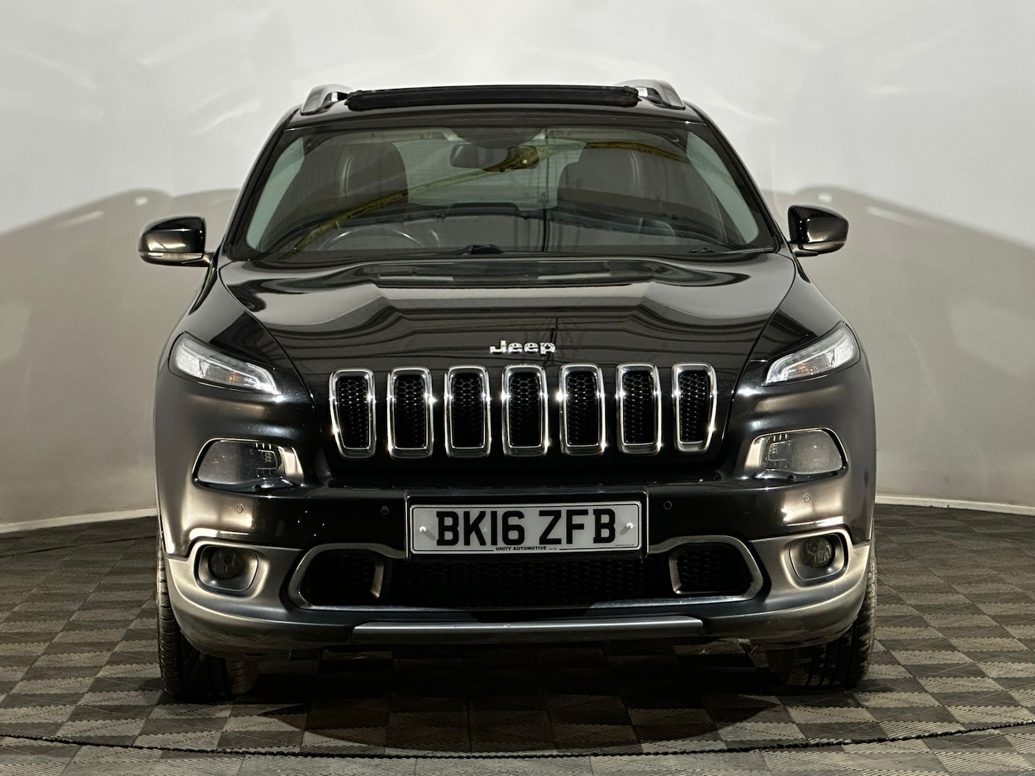 Used Jeep Cherokee 2016 for sale - 78122571: Photo 2