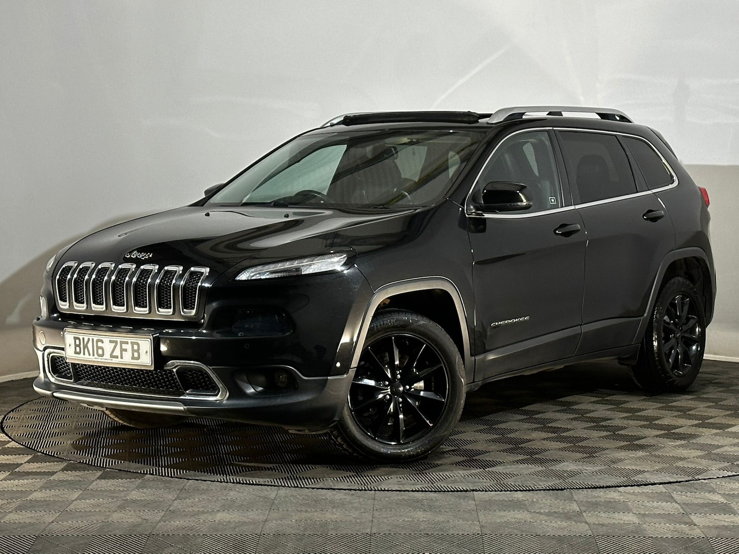Used Jeep Cherokee 2016 for sale - 78122571: Photo 3