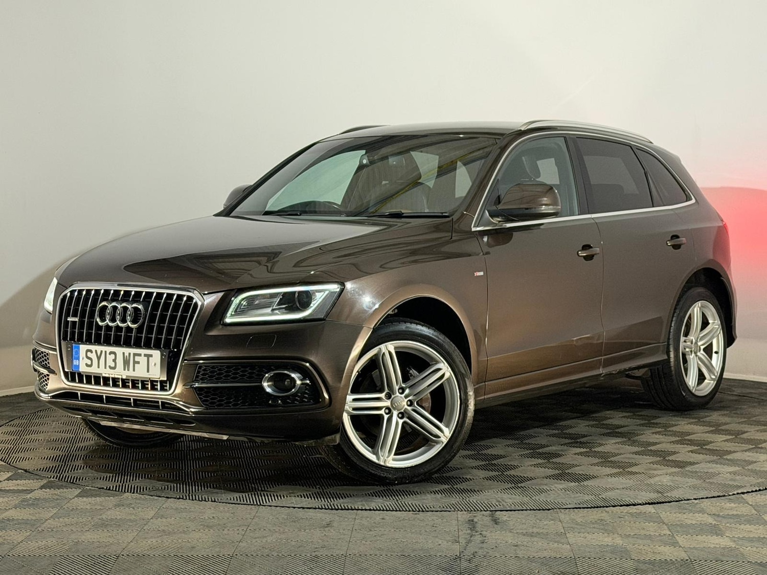 Used Audi Q5 2013 for sale - 76618821: Photo 3