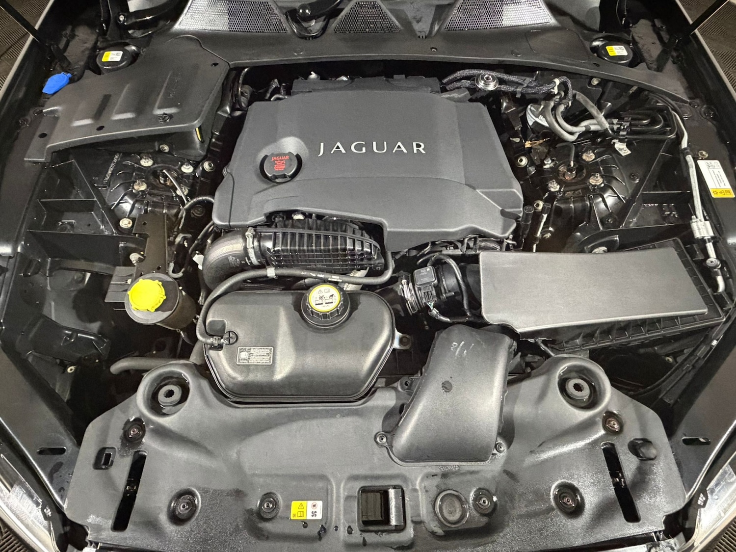 Used Jaguar XJ 2012 for sale - 77617396: Photo 10