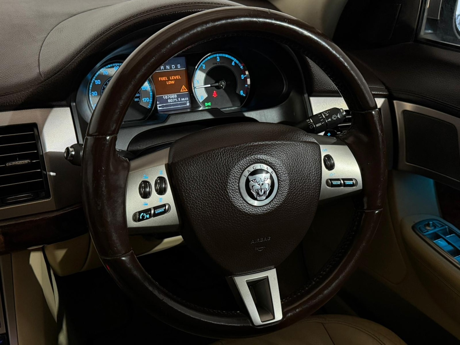 Used Jaguar XF 2010 for sale - 76415008: Photo 13