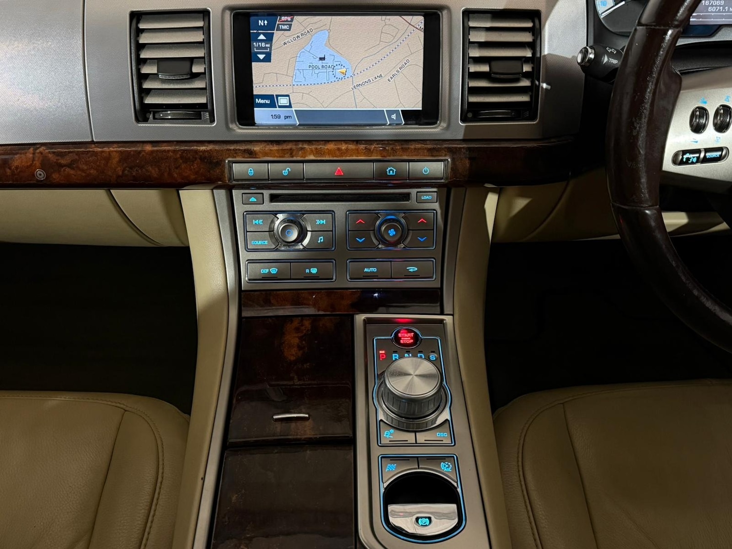 Used Jaguar XF 2010 for sale - 76415008: Photo 14