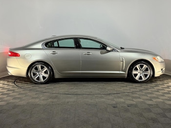Used Jaguar XF 2010 for sale - 76415008: Photo