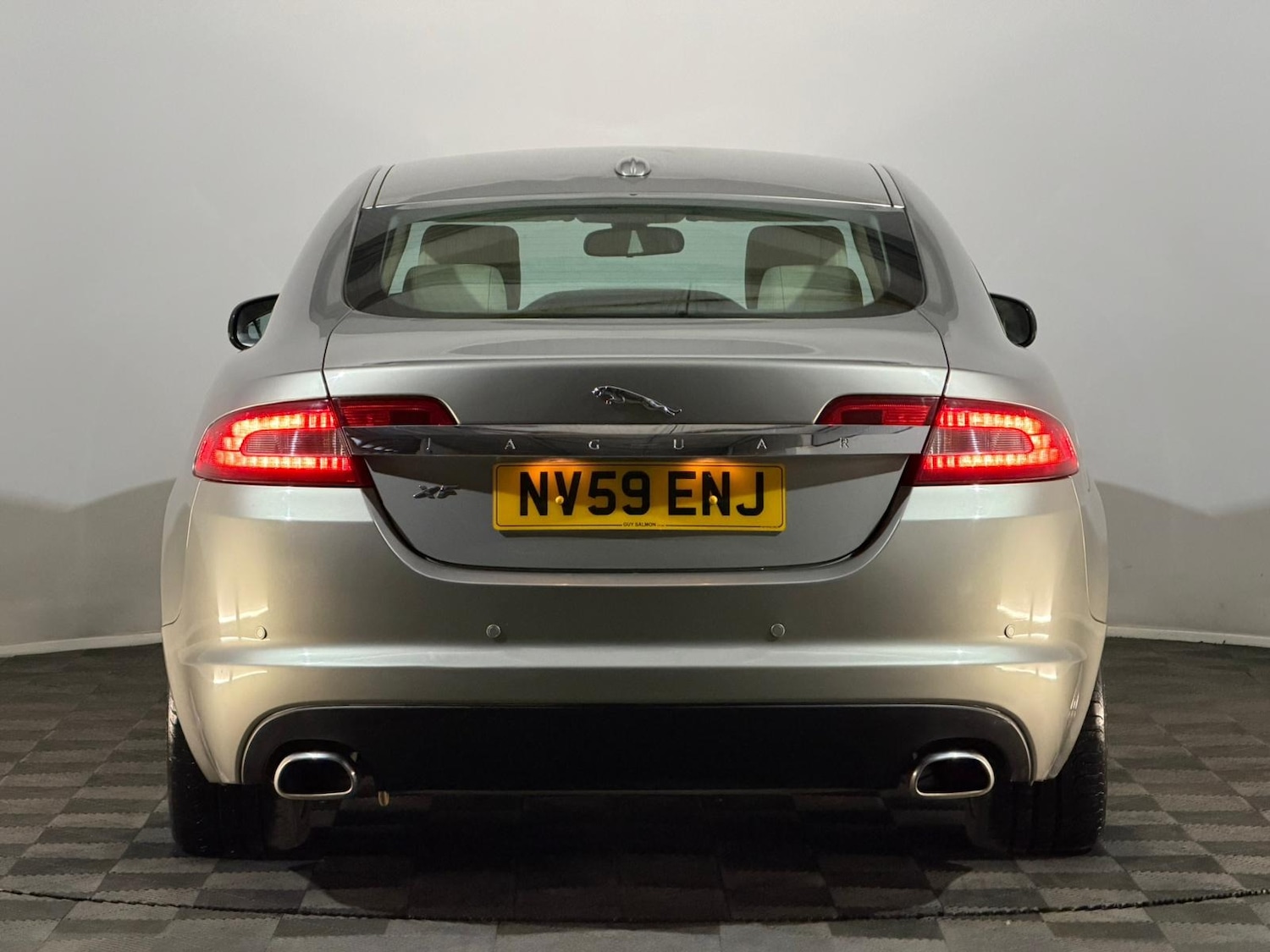 Used Jaguar XF 2010 for sale - 76415008: Photo 7