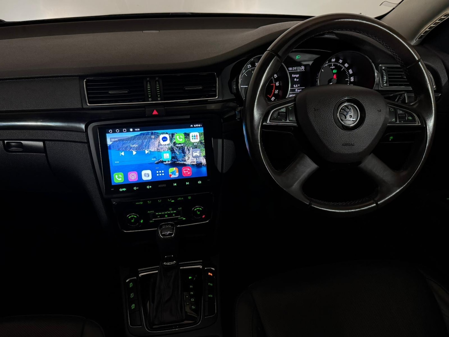 Used Skoda Superb 2014 for sale - 76613671: Photo 13