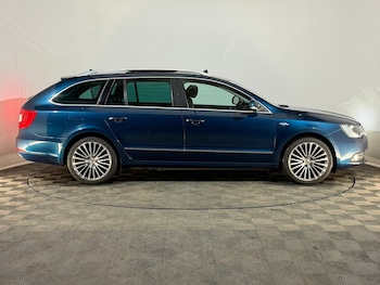 Used Skoda Superb 2014 for sale - 76613671: Photo