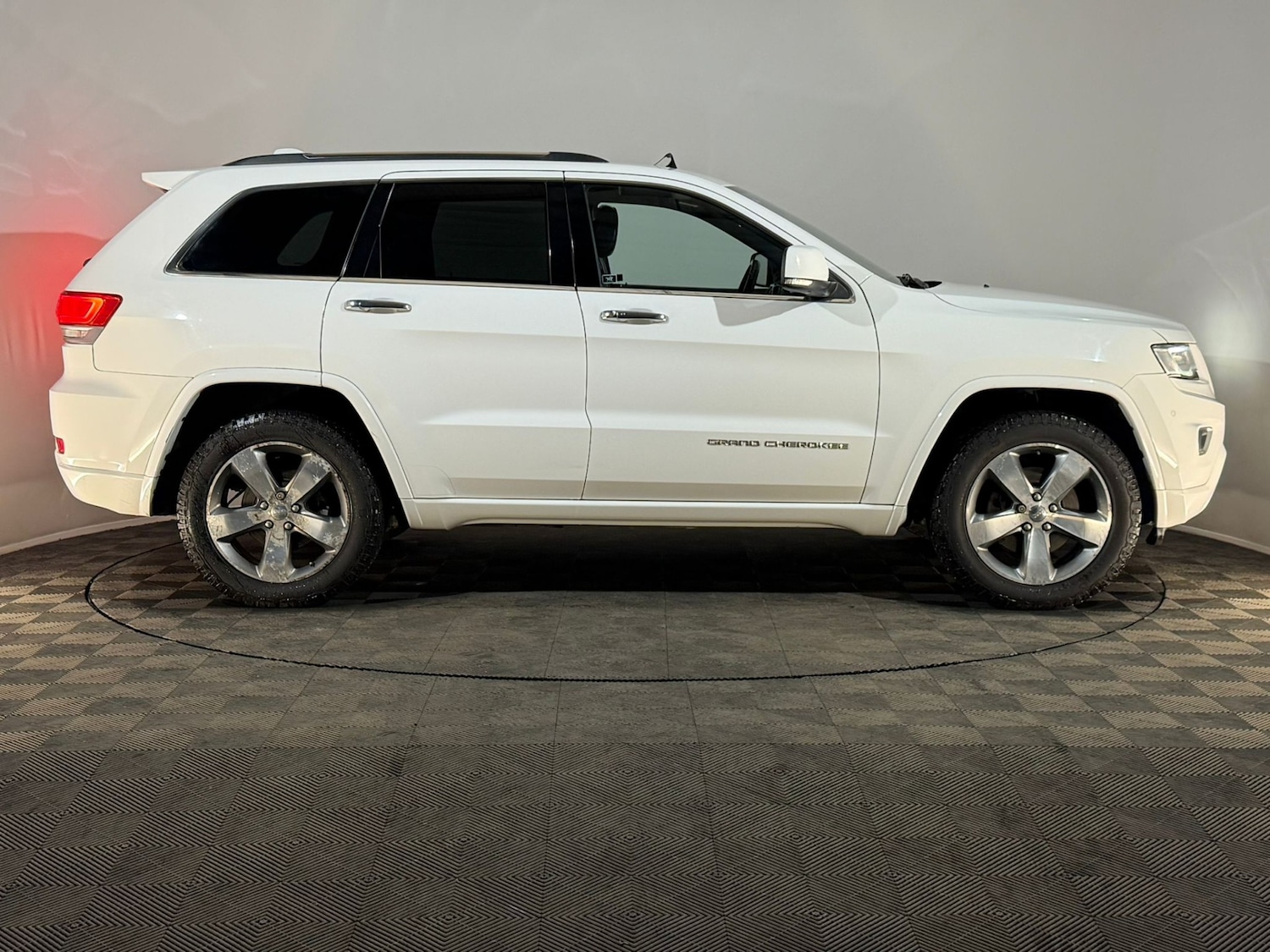 Used Jeep Grand Cherokee 2014 for sale - 76202367: Photo 4
