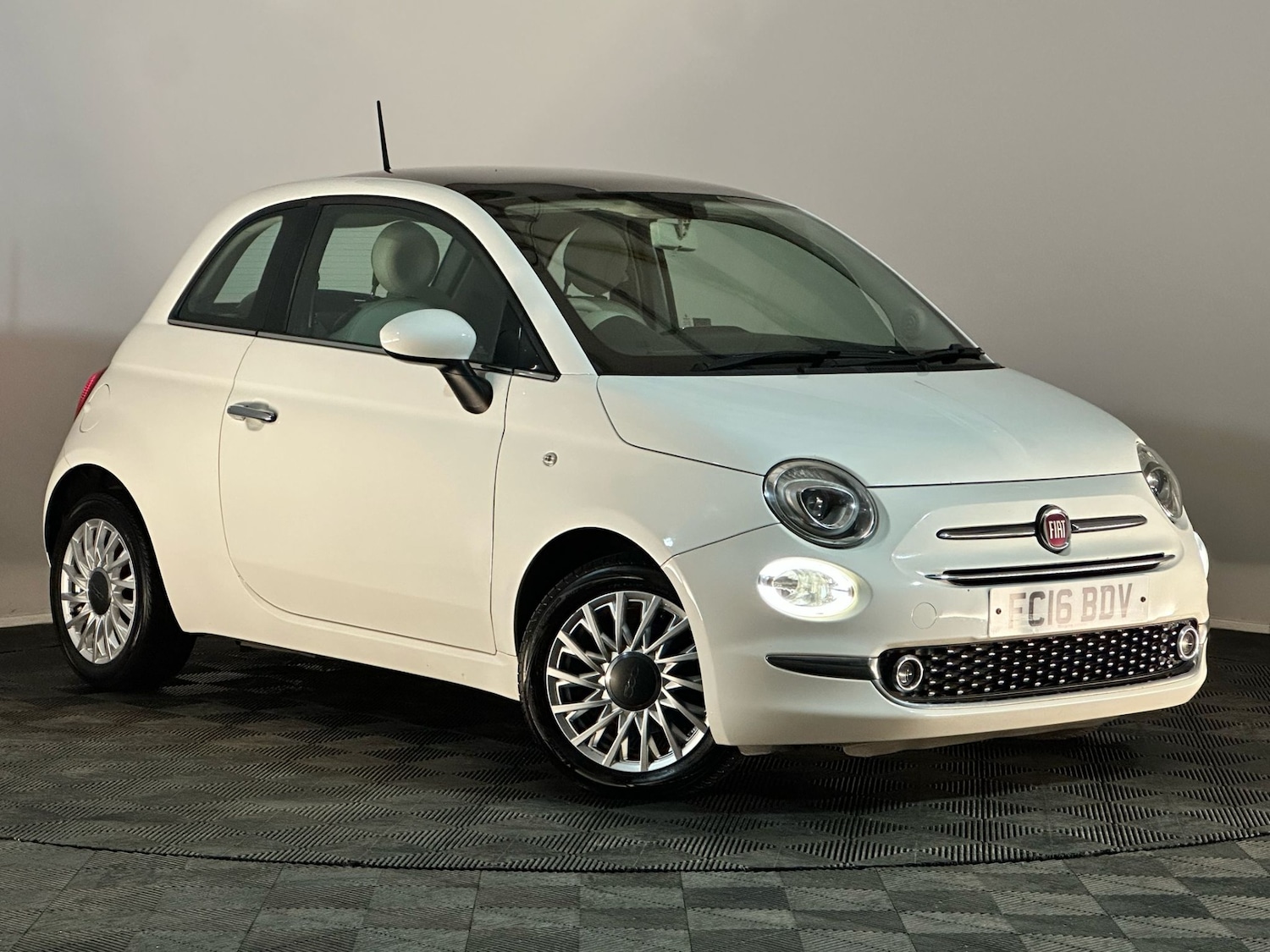 Used Fiat 500 2016 for sale - 76419934: Photo 1