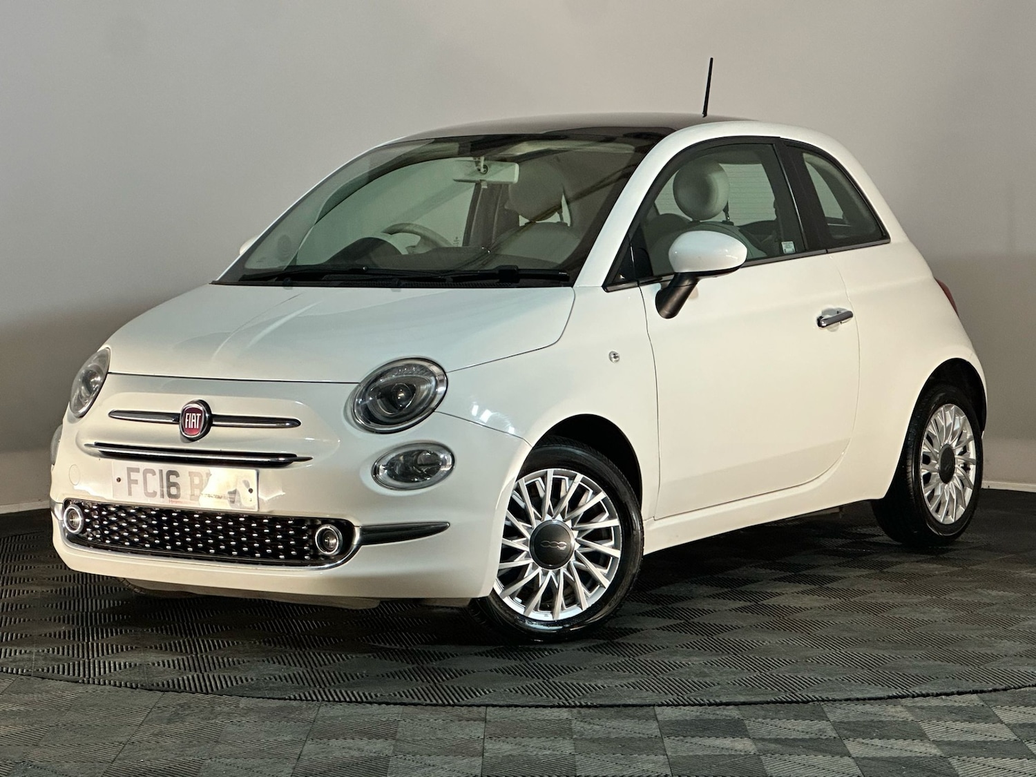 Used Fiat 500 2016 for sale - 76419934: Photo 3