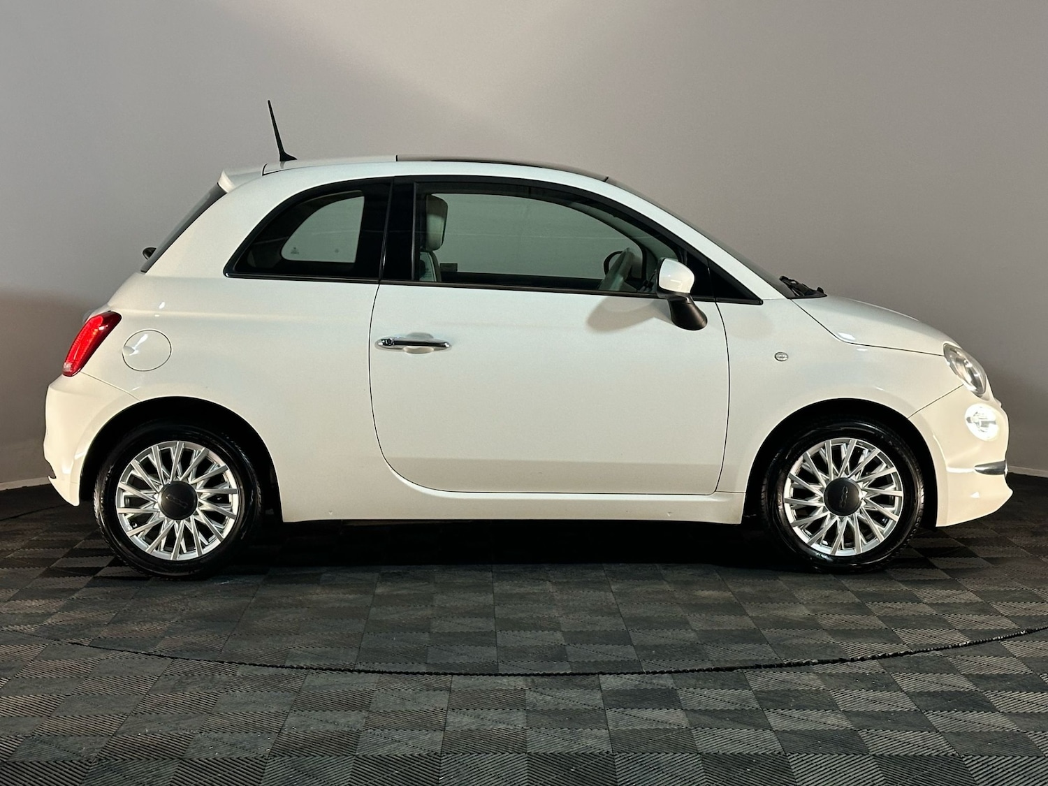 Used Fiat 500 2016 for sale - 76419934: Photo 4