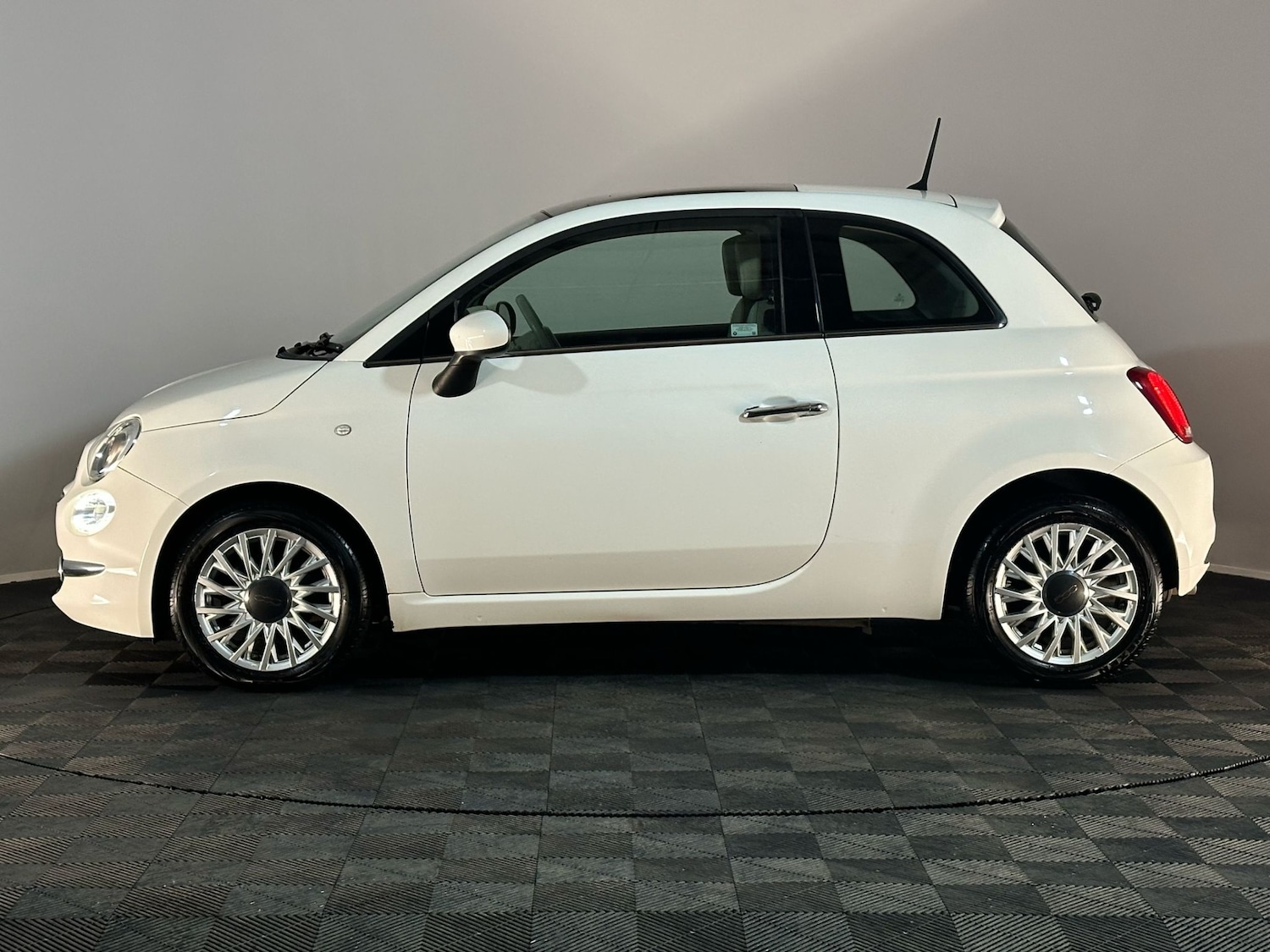 Used Fiat 500 2016 for sale - 76419934: Photo 5