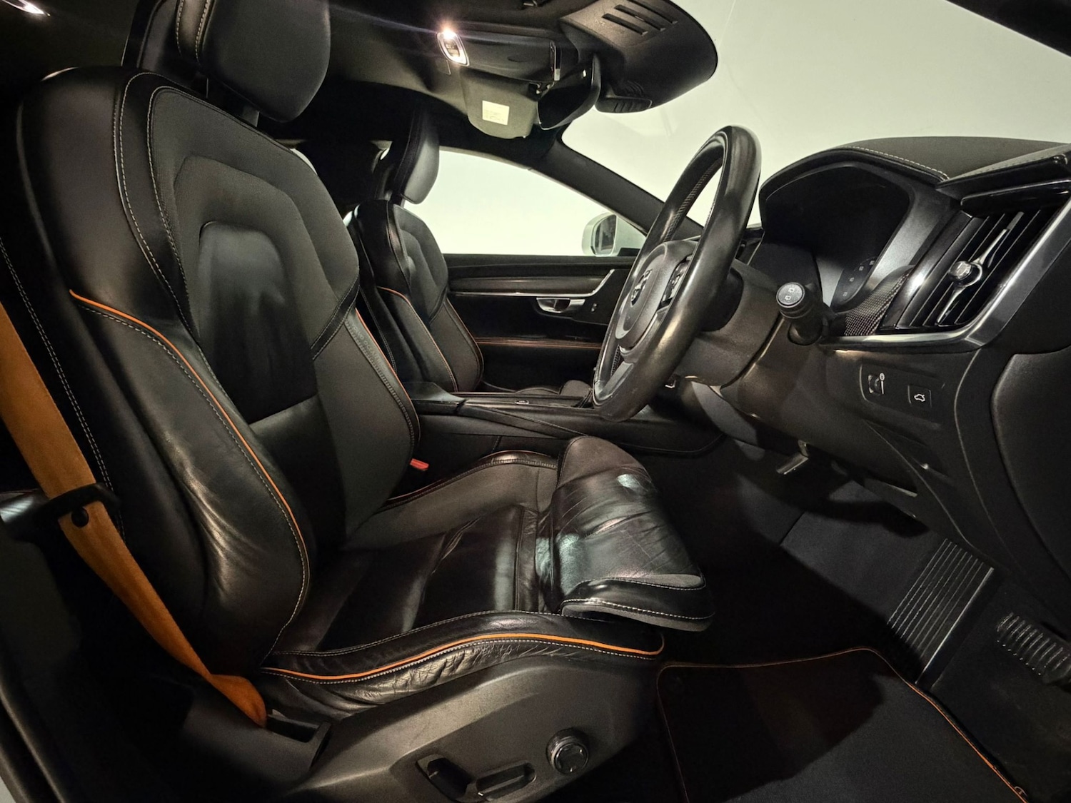 Used Volvo V90 2018 for sale - 78216231: Photo 17