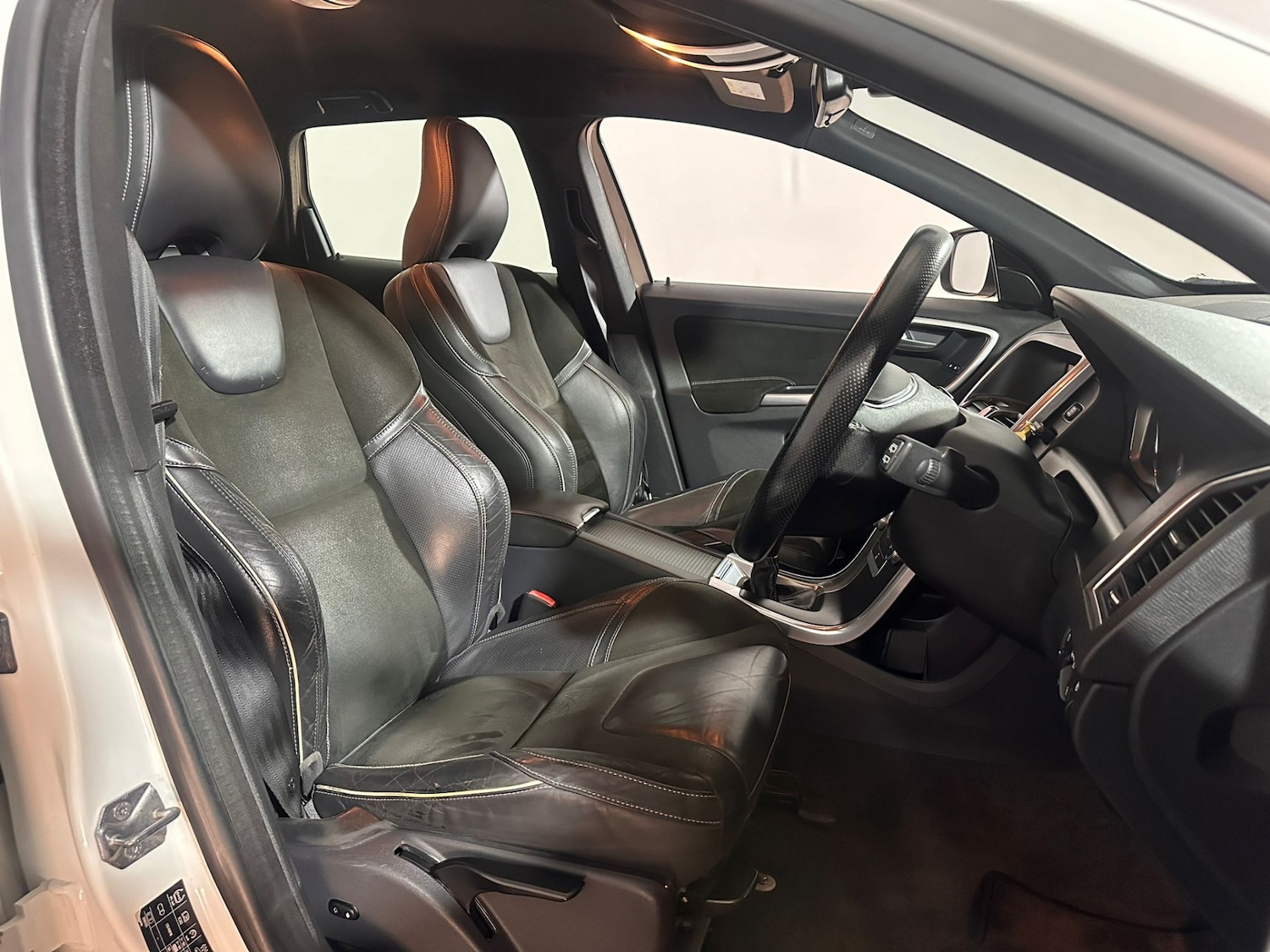 Used Volvo XC60 2014 for sale - 76298861: Photo 14