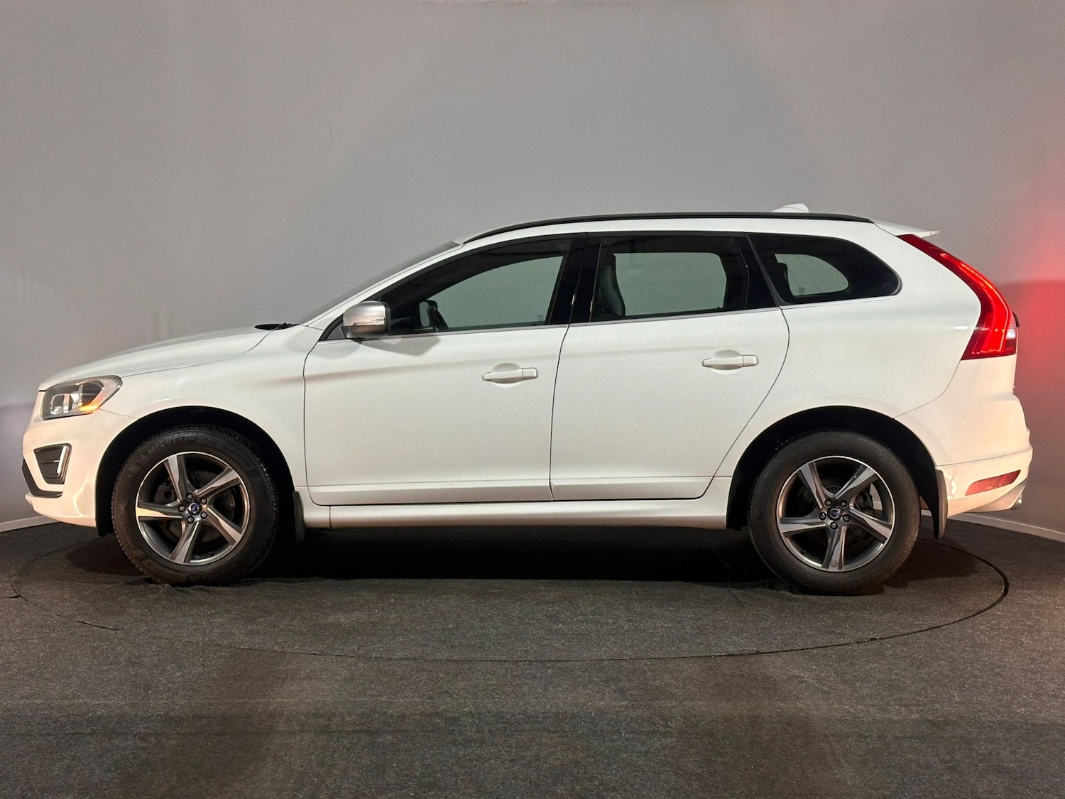 Used Volvo XC60 2014 for sale - 76298861: Photo 5