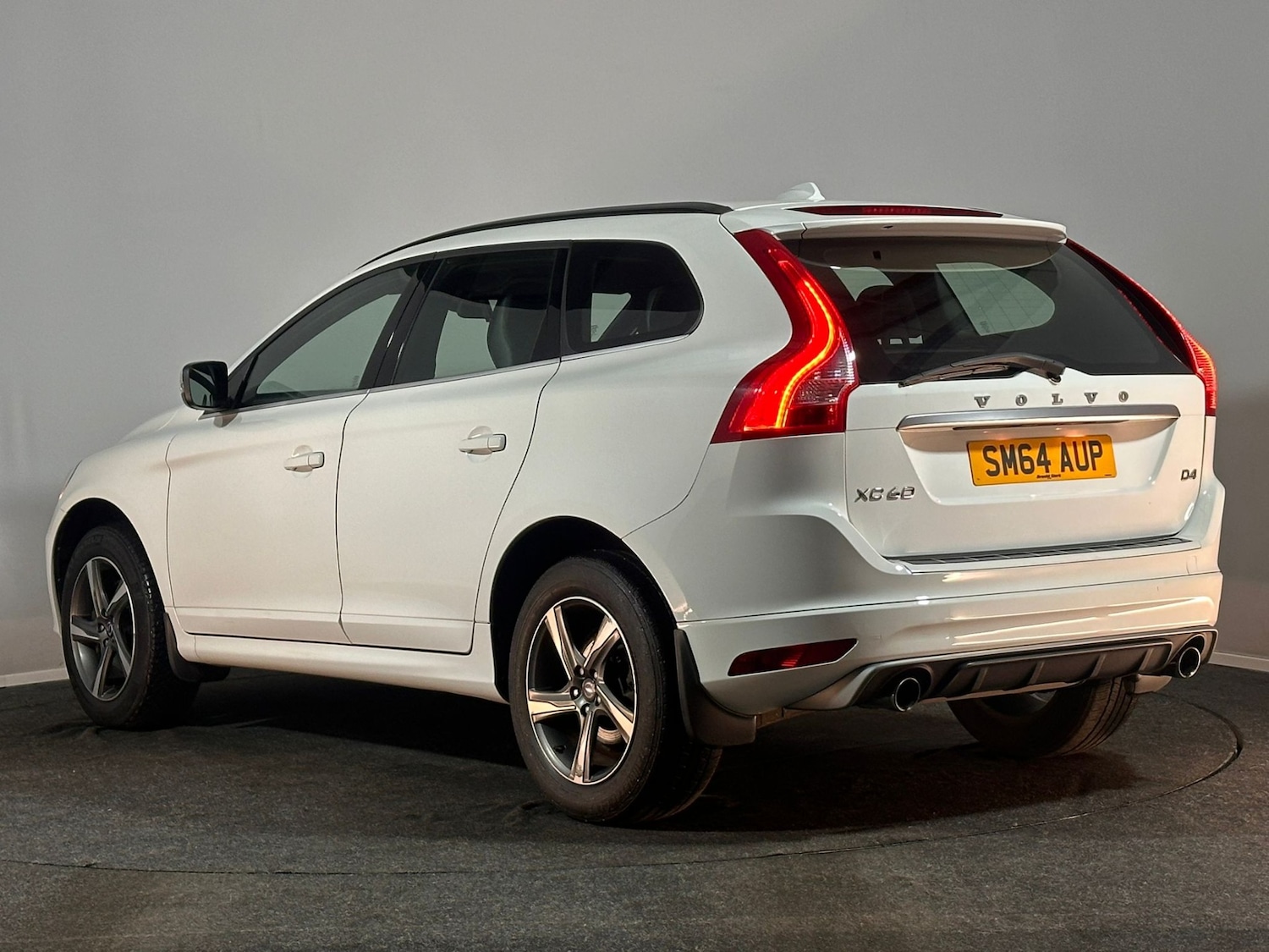 Used Volvo XC60 2014 for sale - 76298861: Photo 9