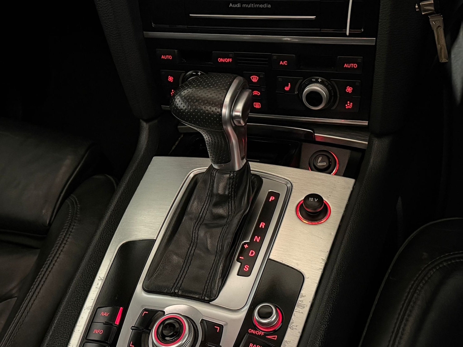 Used Audi Q7 2013 for sale - 78089081: Photo 14