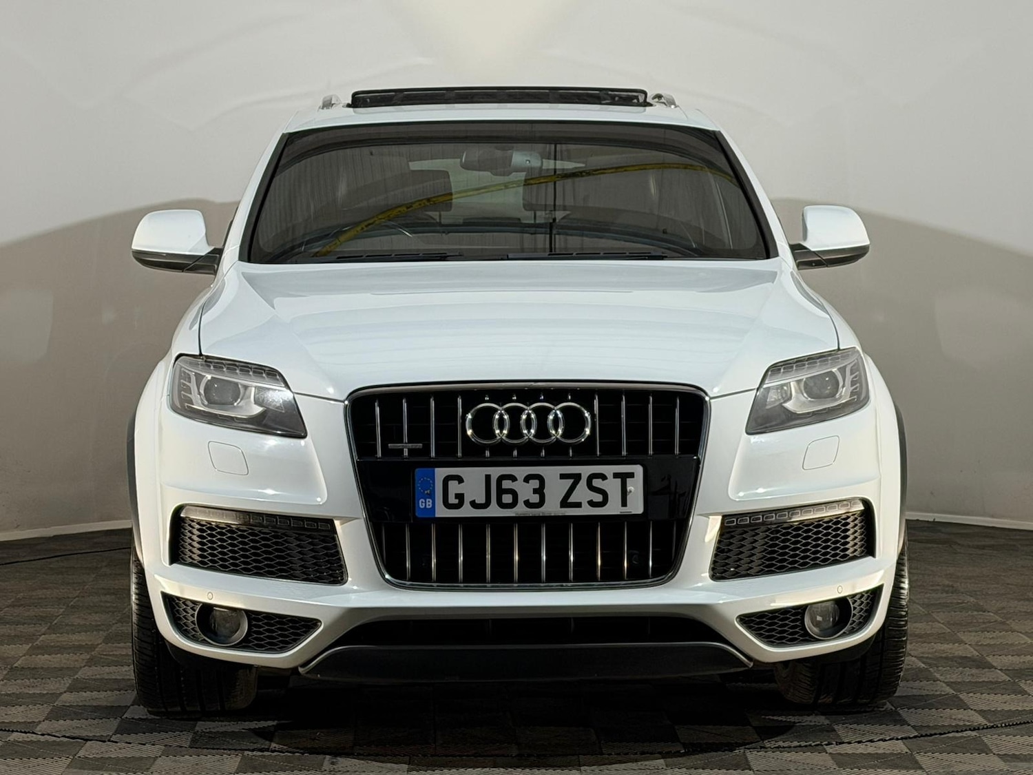 Used Audi Q7 2013 for sale - 78089081: Photo 2