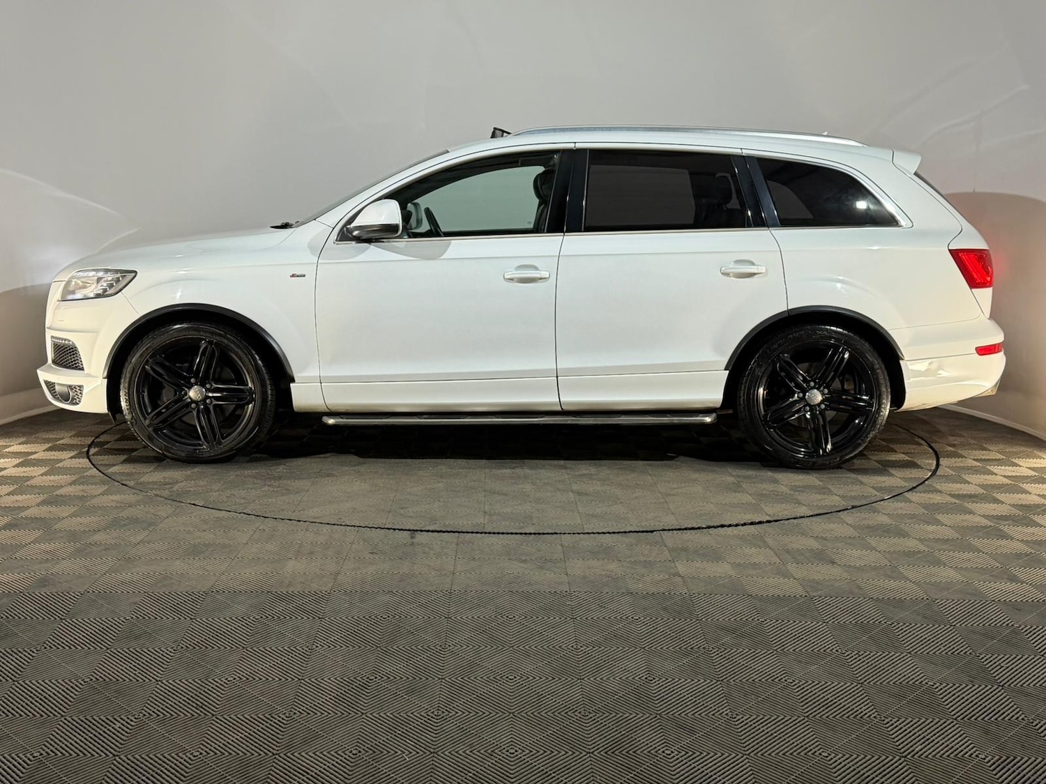 Used Audi Q7 2013 for sale - 78089081: Photo 5