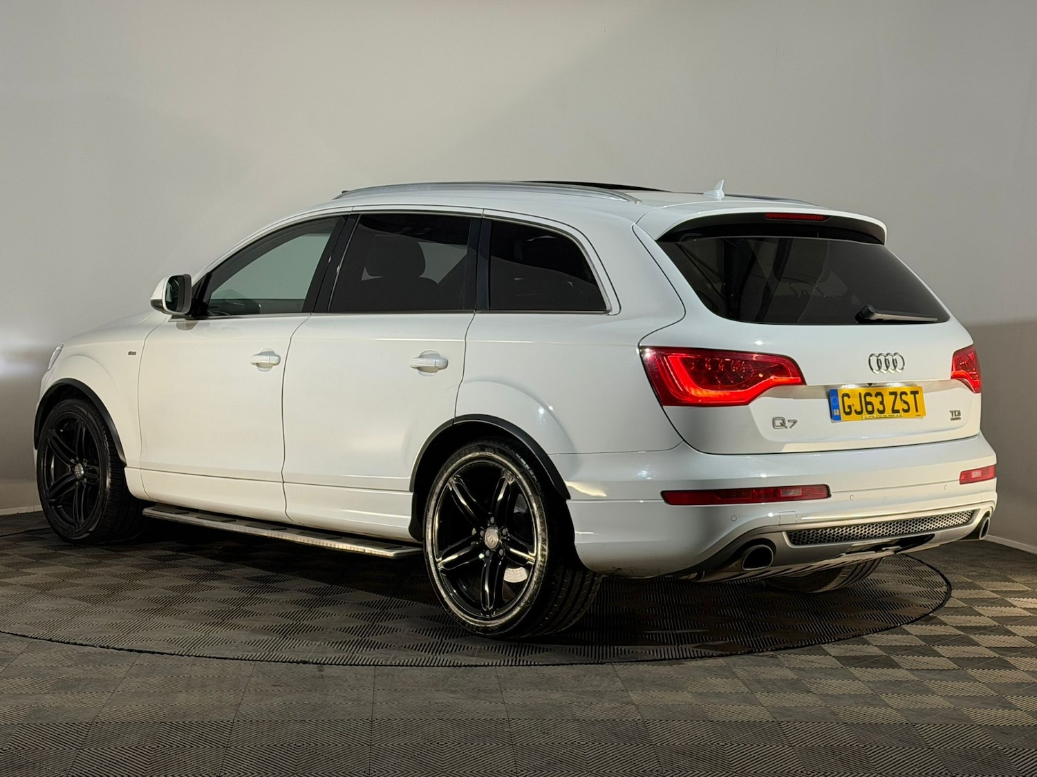 Used Audi Q7 2013 for sale - 78089081: Photo 9