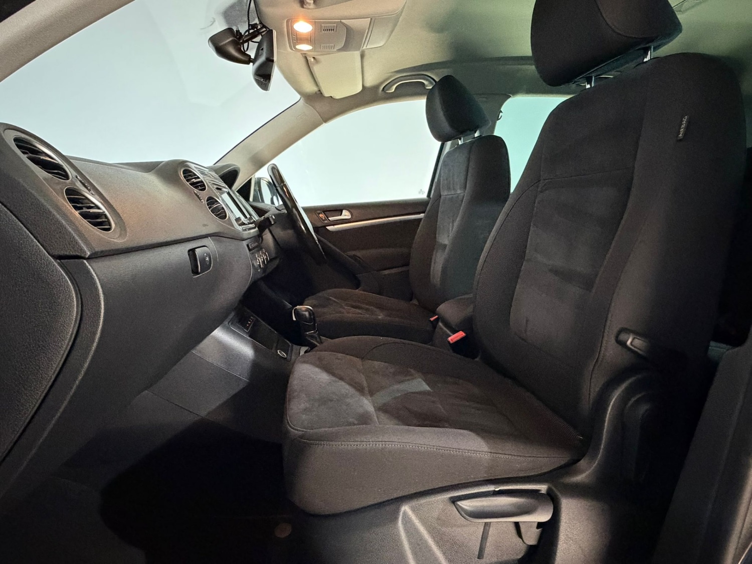 Used Volkswagen Tiguan 2015 for sale - 76129336: Photo 16