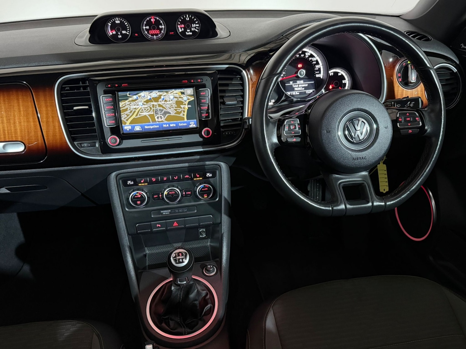 Used Volkswagen Beetle 2013 for sale - 77726476: Photo 12