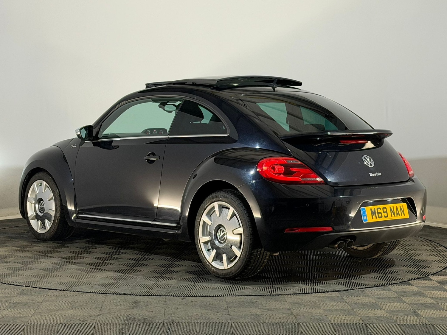 Used Volkswagen Beetle 2013 for sale - 77726476: Photo 9