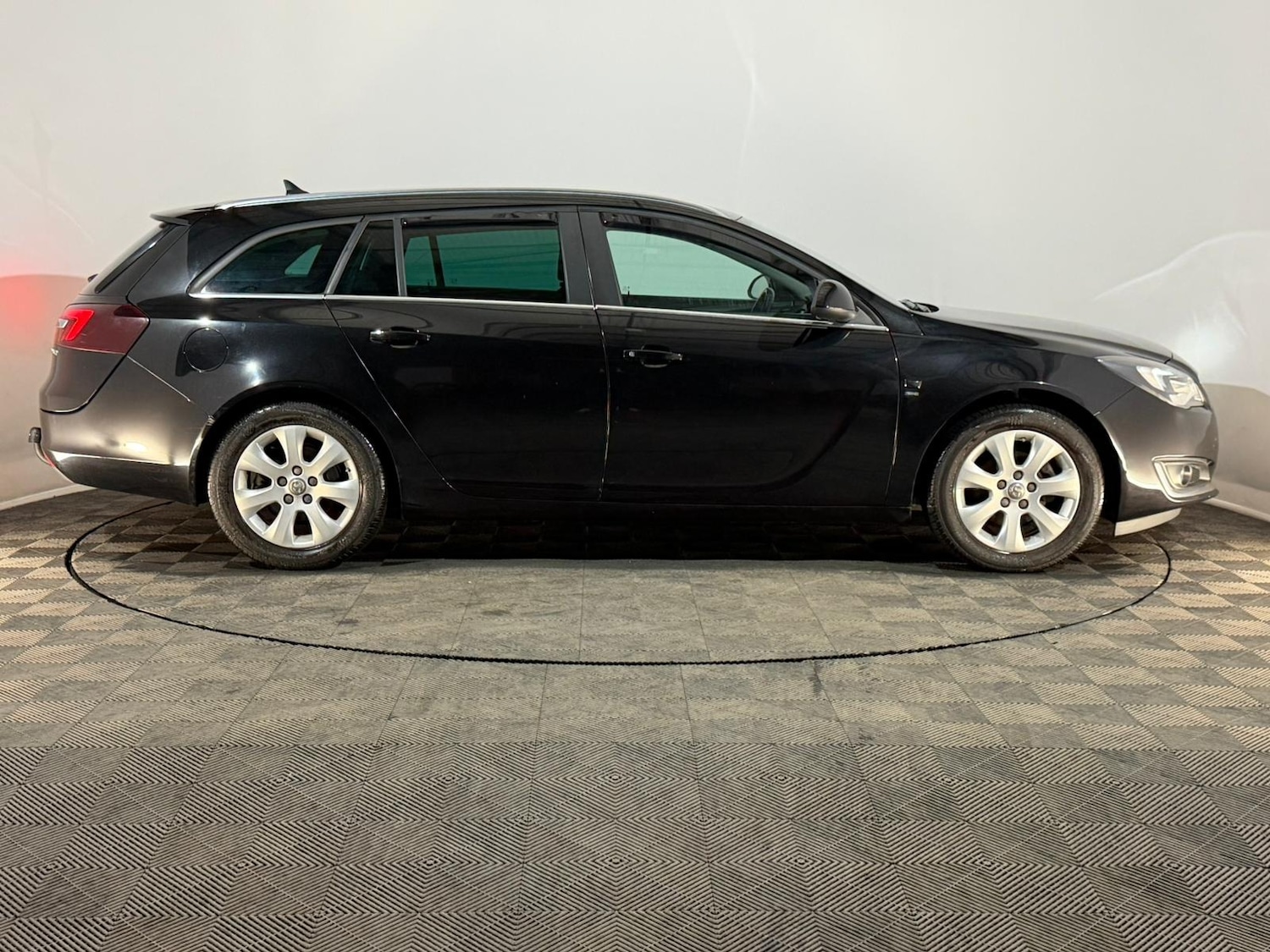 Used Vauxhall Insignia 2016 for sale - 76350517: Photo 4