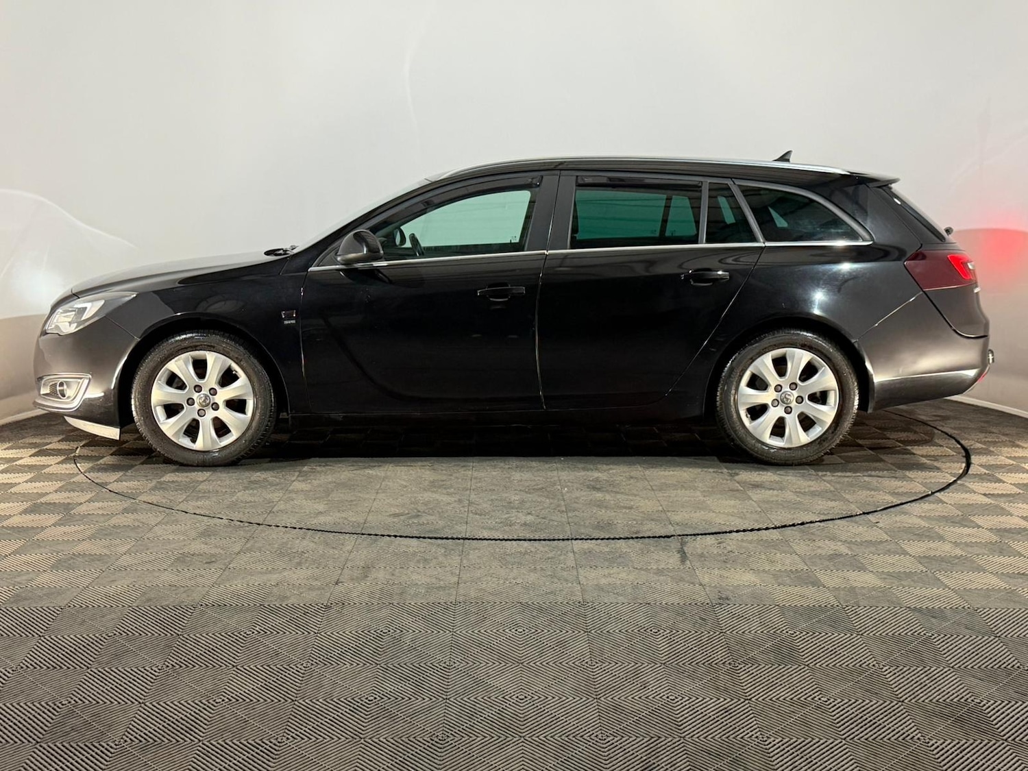 Used Vauxhall Insignia 2016 for sale - 76350517: Photo 5