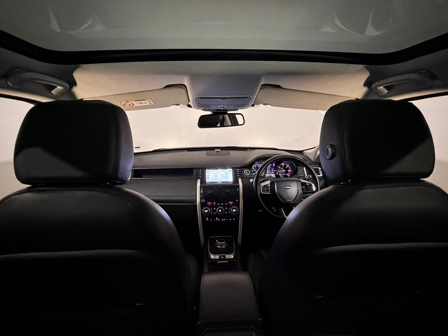 Used Land Rover Discovery Sport 2015 for sale - 76792680: Photo 11