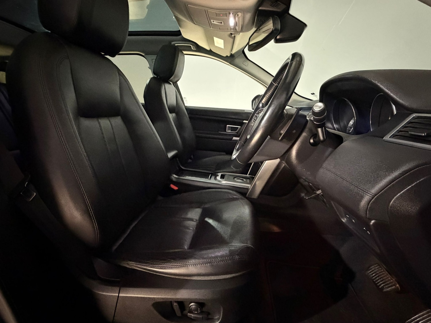 Used Land Rover Discovery Sport 2015 for sale - 76792680: Photo 17