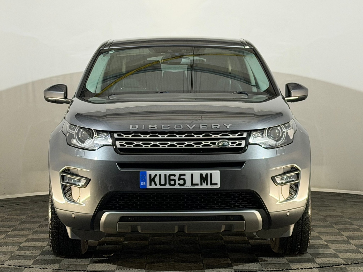 Used Land Rover Discovery Sport 2015 for sale - 76792680: Photo 2