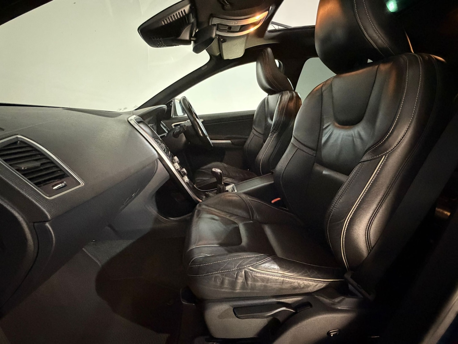 Used Volvo XC60 2014 for sale - 78060443: Photo 16