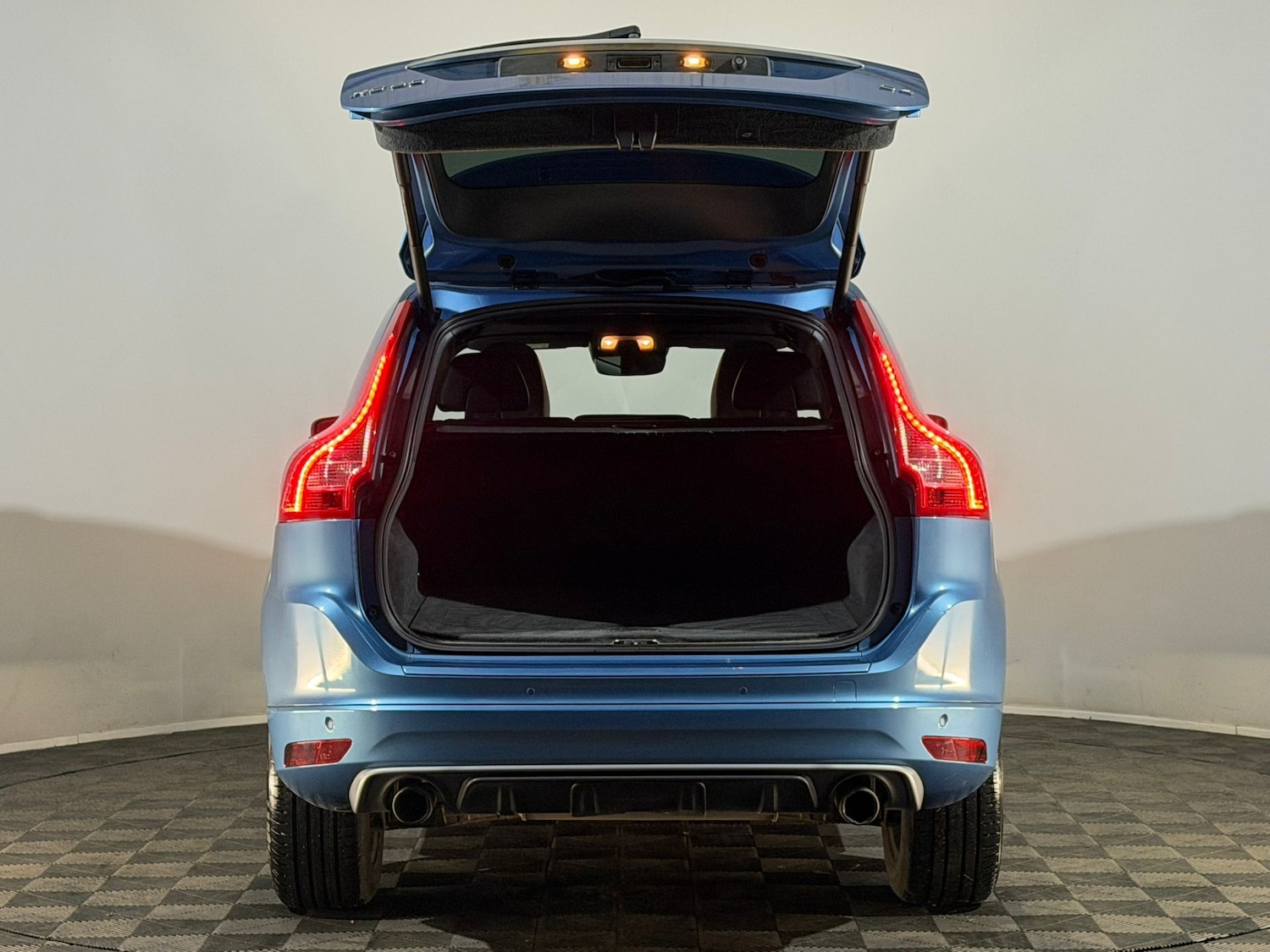 Used Volvo XC60 2014 for sale - 78060443: Photo 8