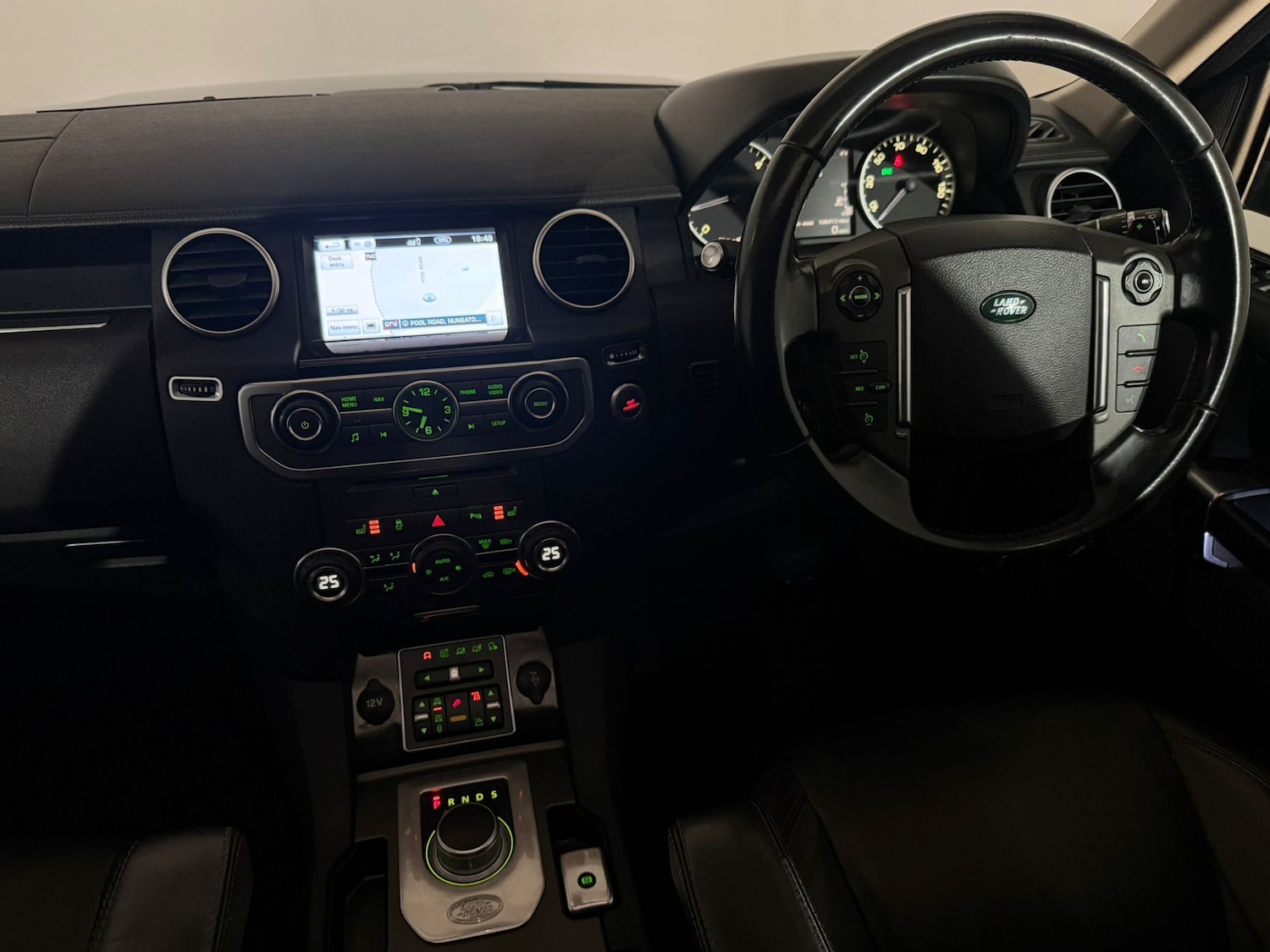 Used Land Rover Discovery 2012 for sale - 77137379: Photo 12