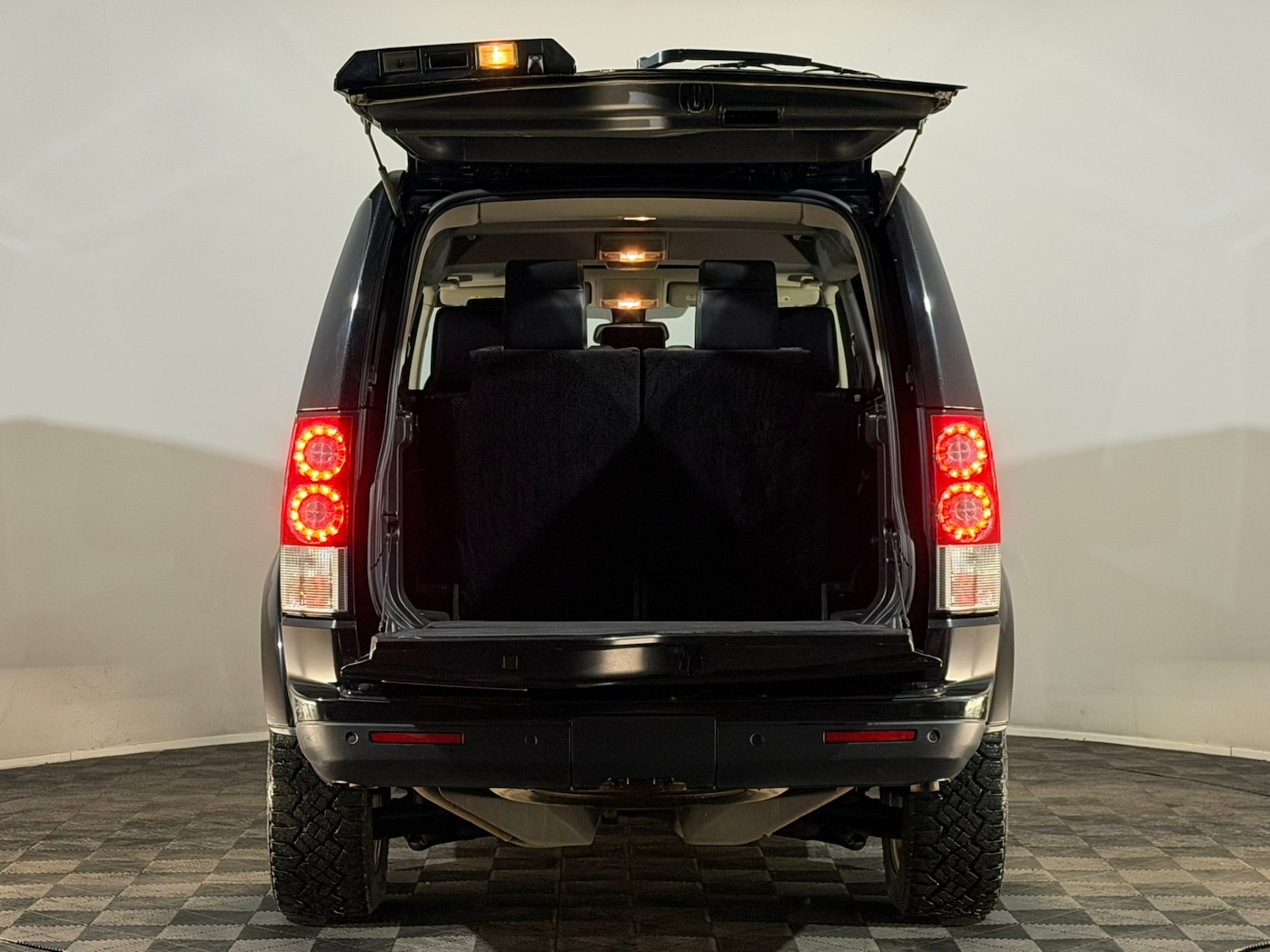 Used Land Rover Discovery 2012 for sale - 77137379: Photo 8