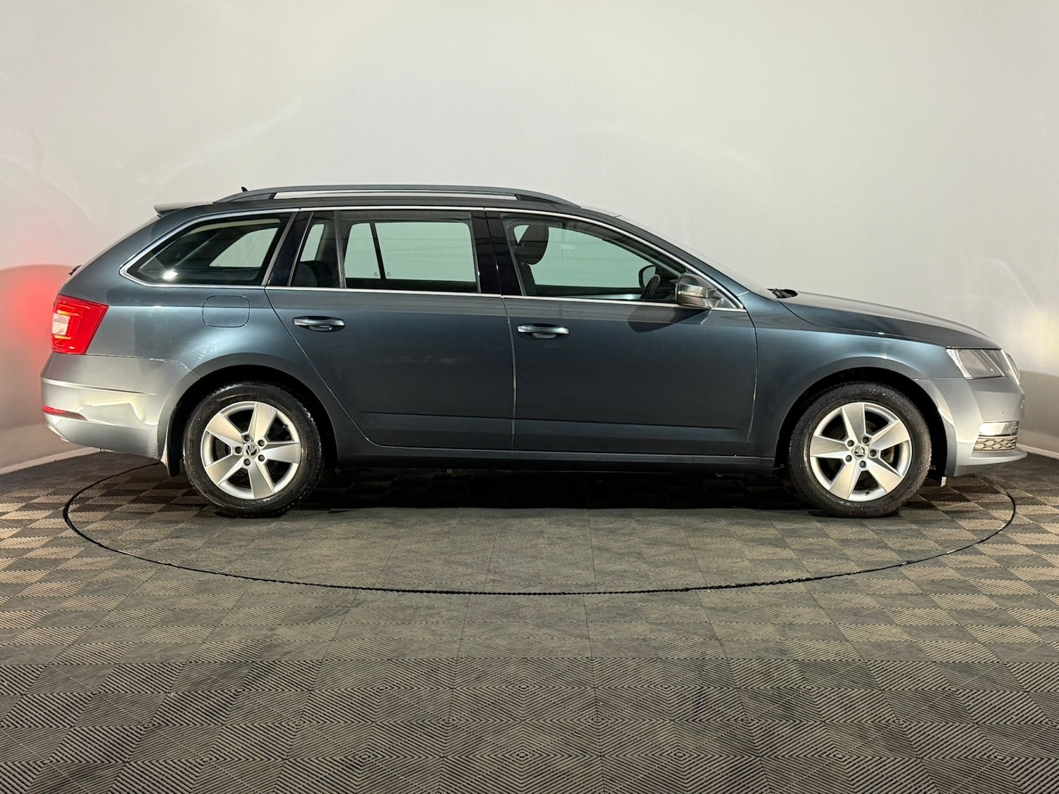 Used Skoda Octavia 2020 for sale - 77674886: Photo 4