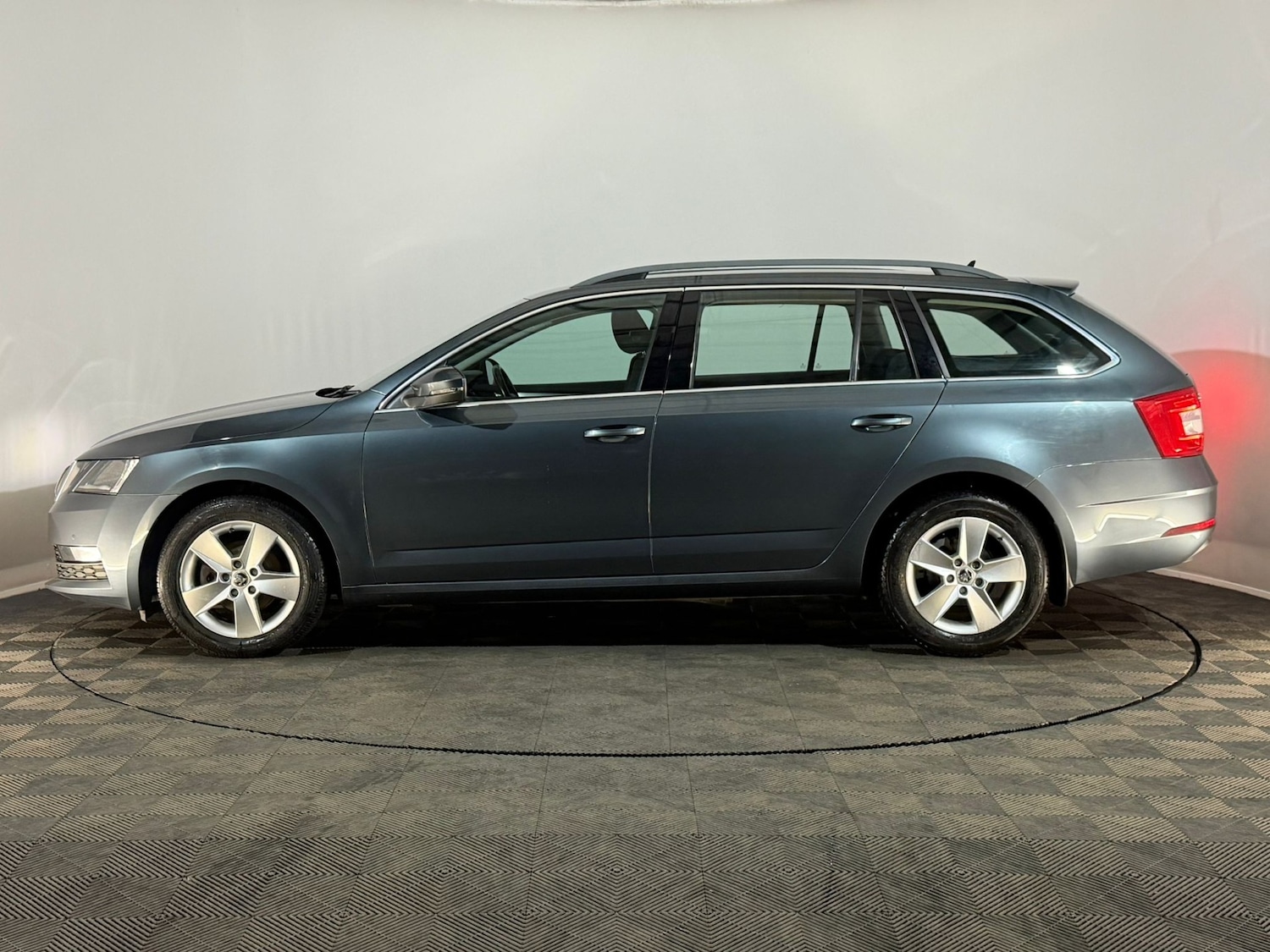 Used Skoda Octavia 2020 for sale - 77674886: Photo 5