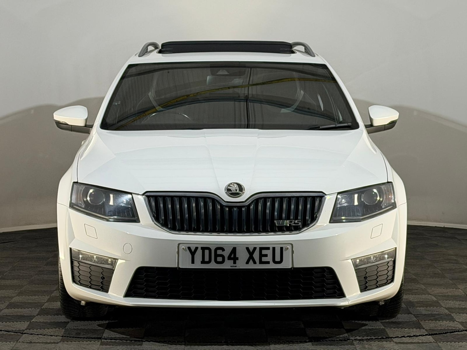 Used Skoda Octavia 2014 for sale - 77706494: Photo 2