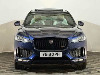 Used Jaguar F-Pace 2019 for sale - 78811661: Photo