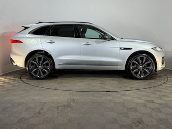 Used Jaguar F-Pace 2019 for sale - 79802322: Photo